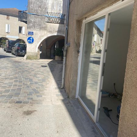 Logement Tout Equipe Layrac エクステリア 写真