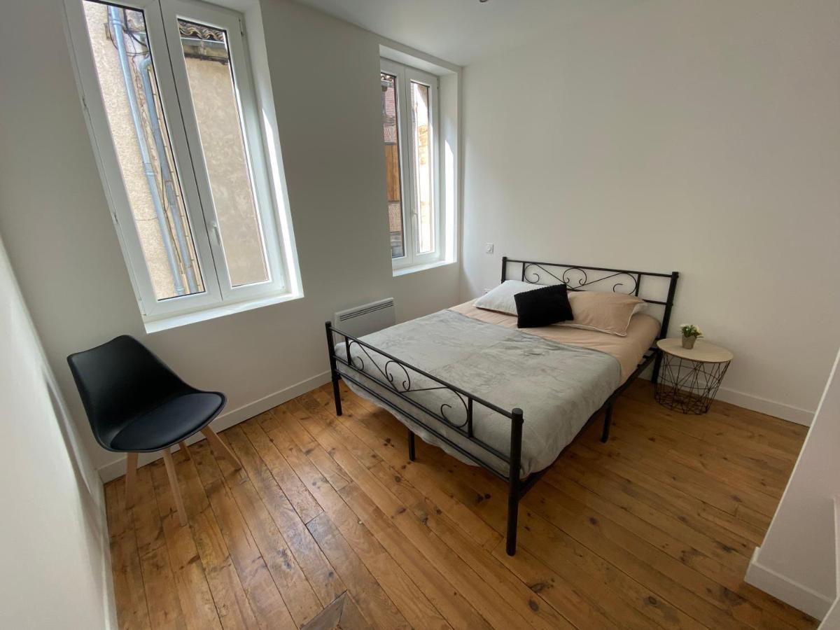 Logement Tout Equipe Layrac エクステリア 写真