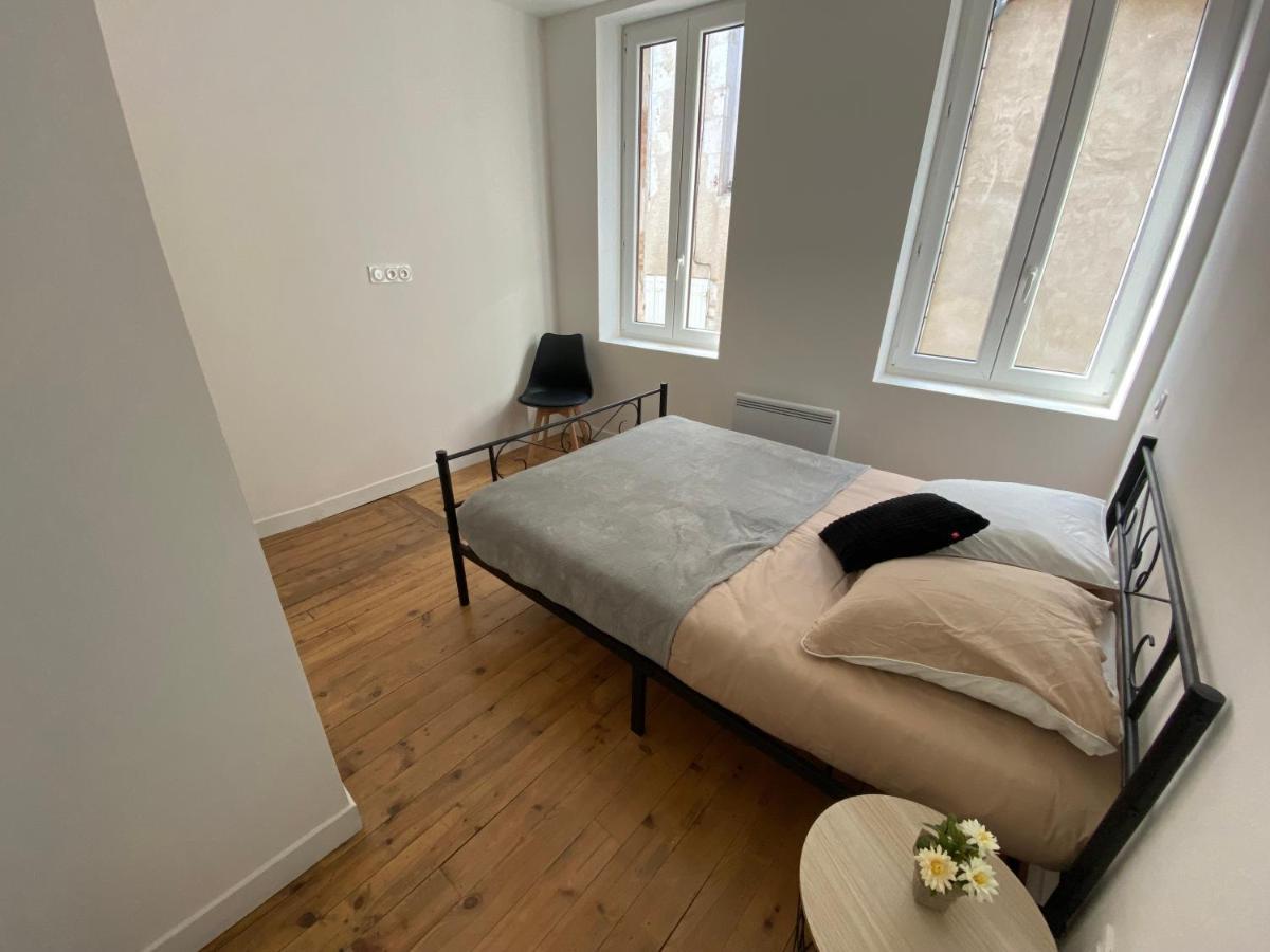 Logement Tout Equipe Layrac エクステリア 写真