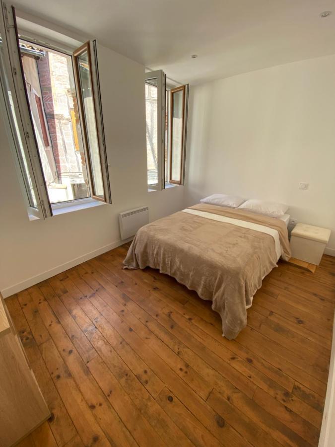 Logement Tout Equipe Layrac エクステリア 写真